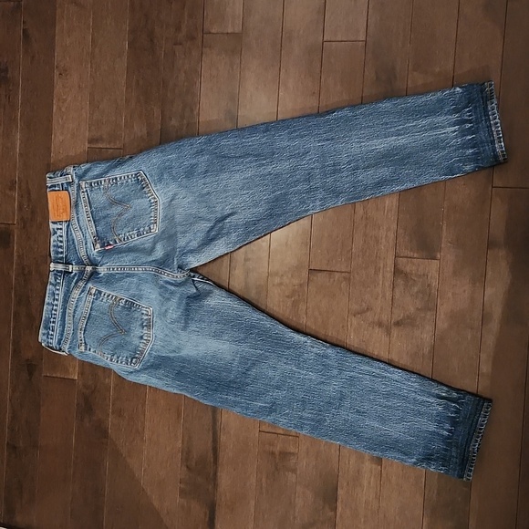 Levis Wedgie - Picture 3 of 4